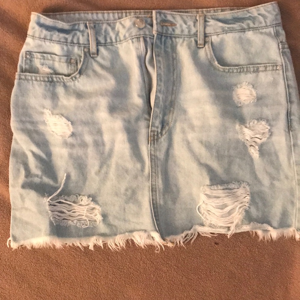 distressed denim light wash skirt